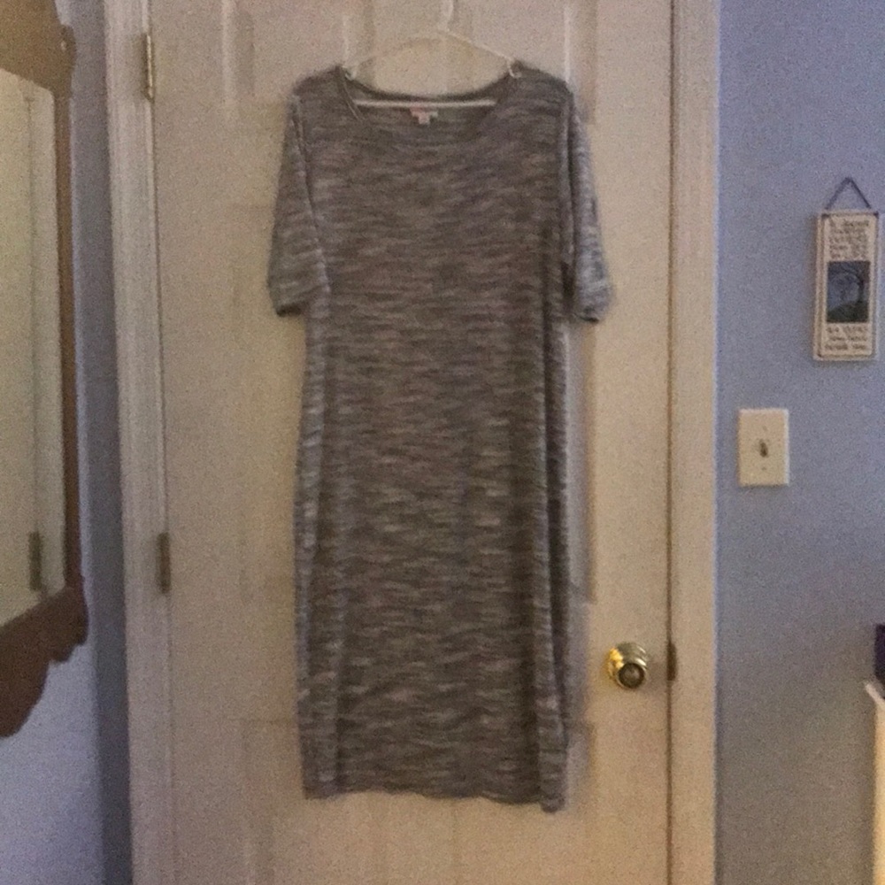 Black and White LuLaRoe Julia Nearly new